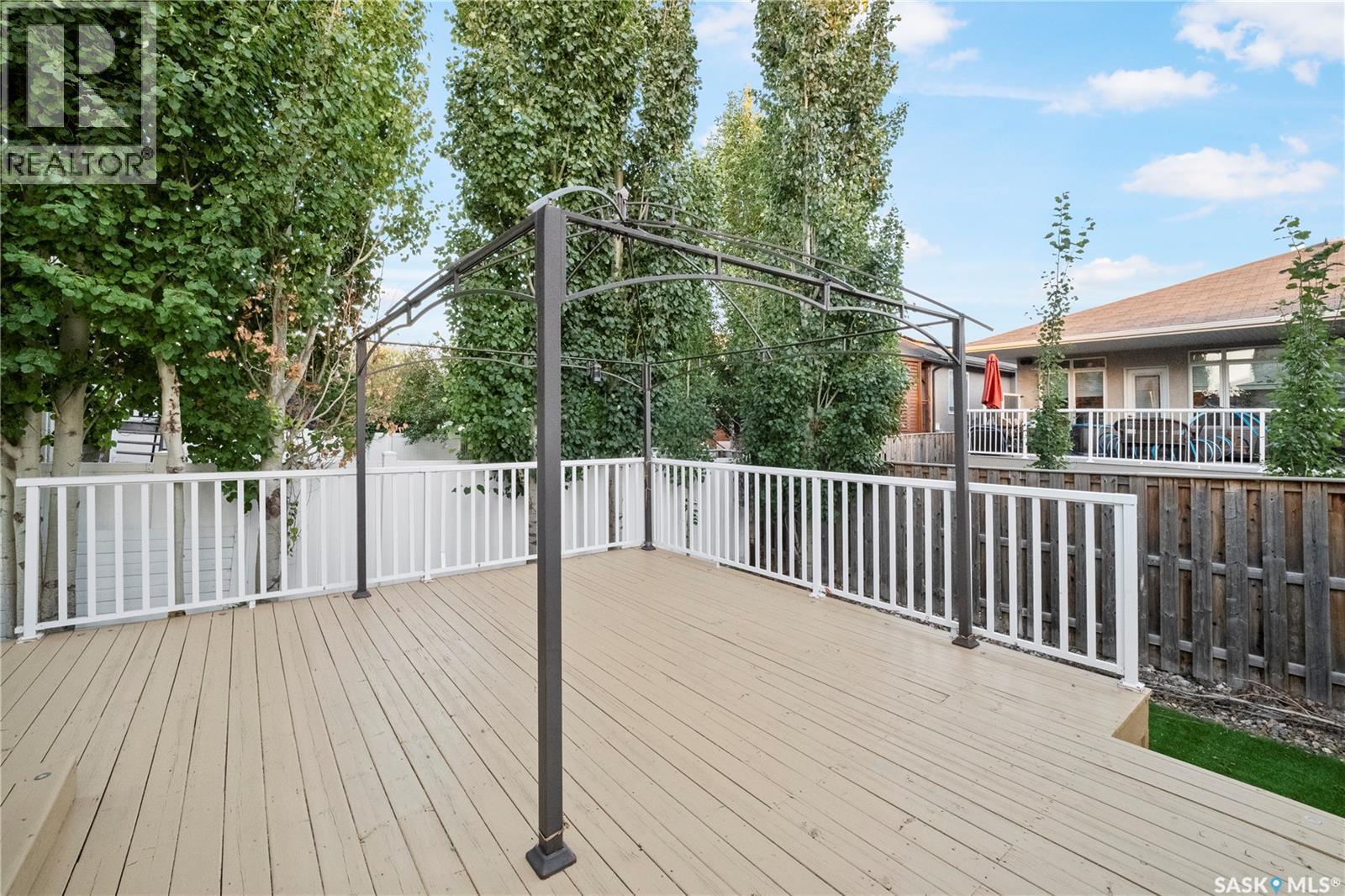 4622 Malcolm Drive, Regina, SK - Outdoor With Deck Patio Veranda