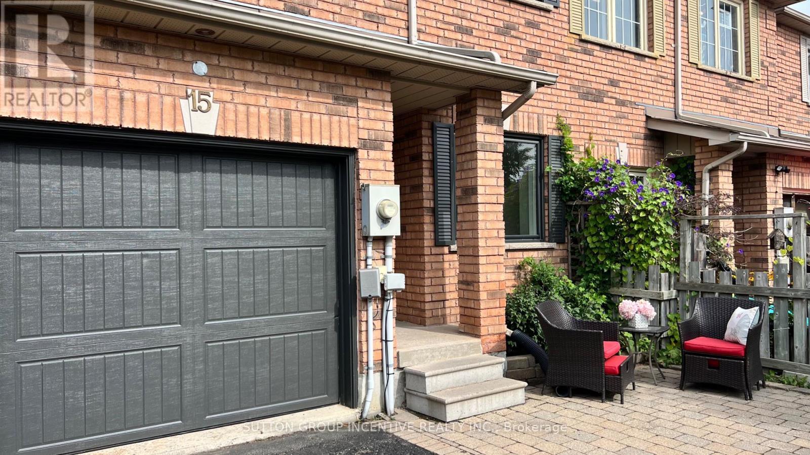 15 Bruce Crescent, Barrie, ON - Outdoor With Exterior