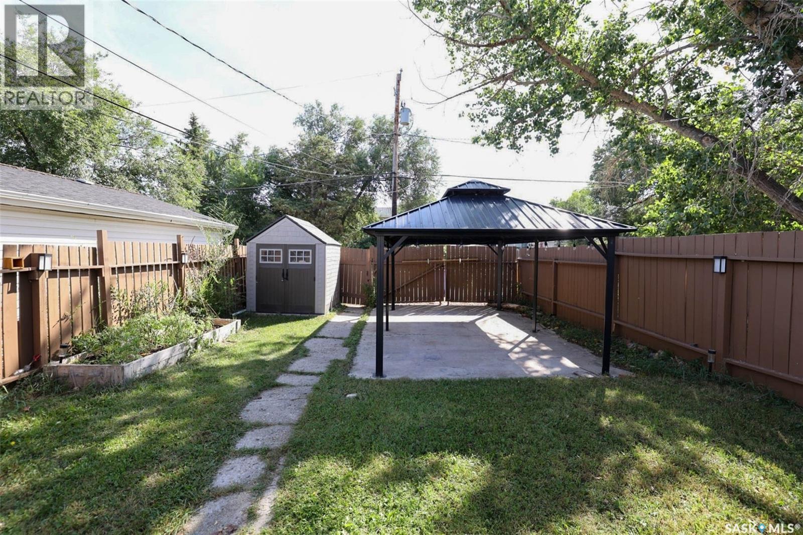 415 Mcintosh Street, Regina, SK - Outdoor