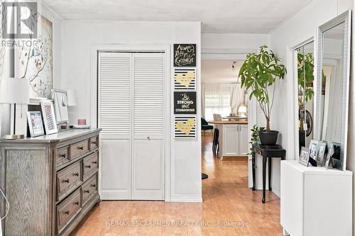 328 Woodward Avenue, Hamilton, ON - Indoor Photo Showing Other Room
