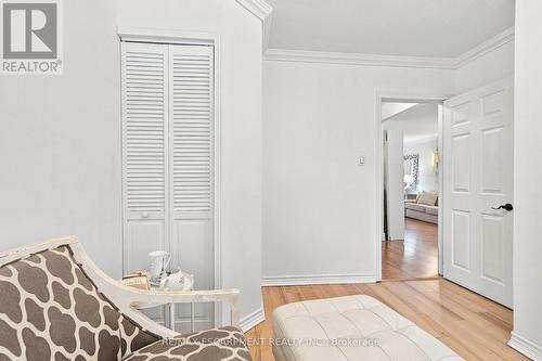 328 Woodward Avenue, Hamilton, ON - Indoor Photo Showing Bedroom