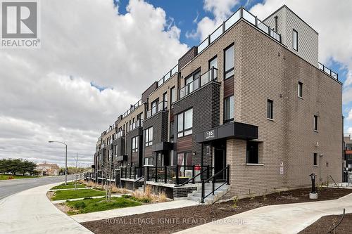 22 - 155 TAPSCOTT ROAD  Toronto, ON M1B 0E8