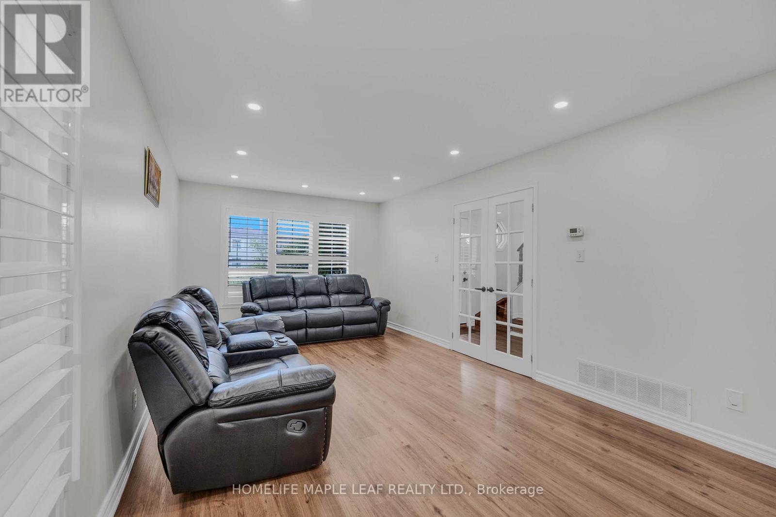 191 Stirling Macgregor Drive, Cambridge, ON