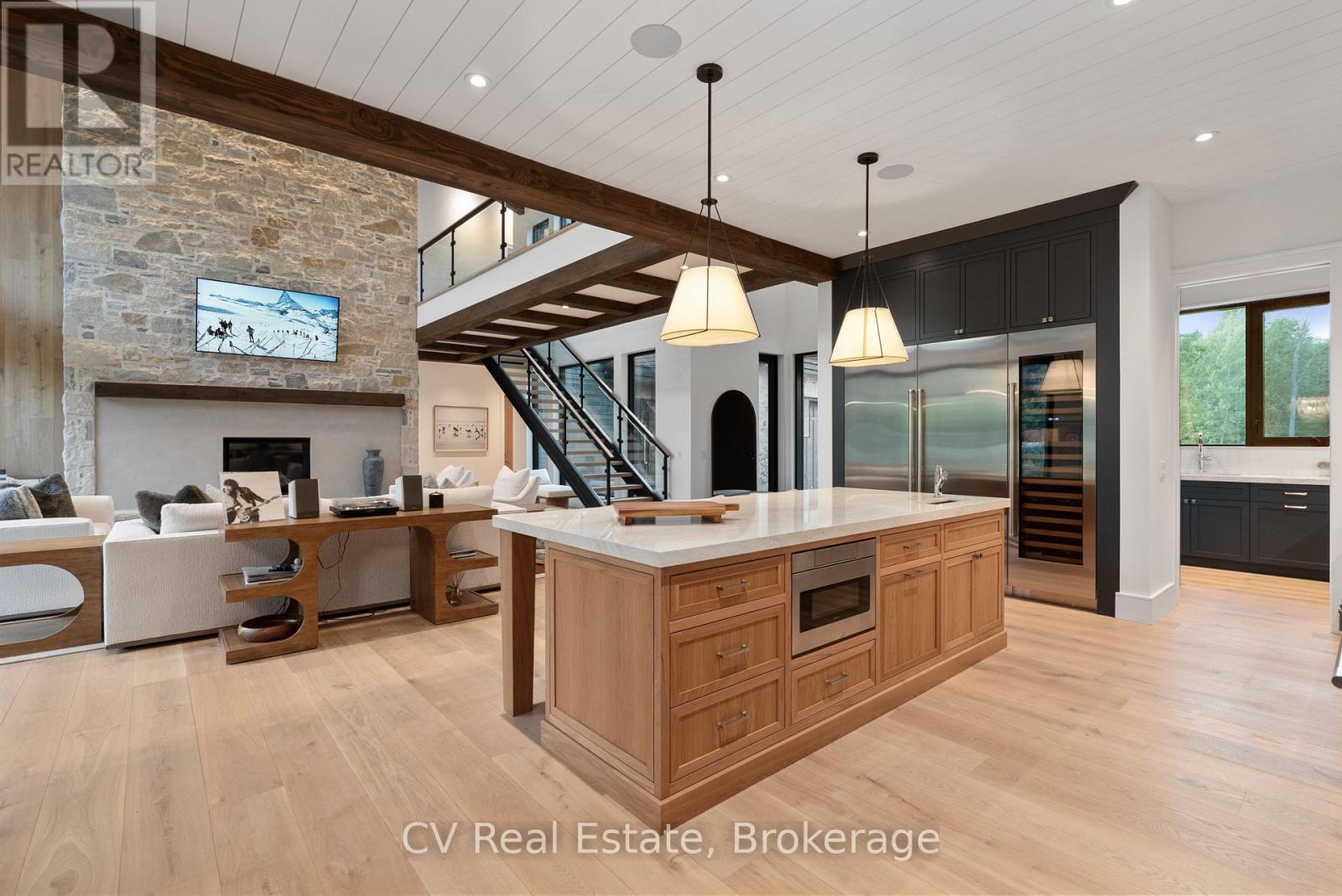 150 Delphi Lane, Blue Mountains, ON
