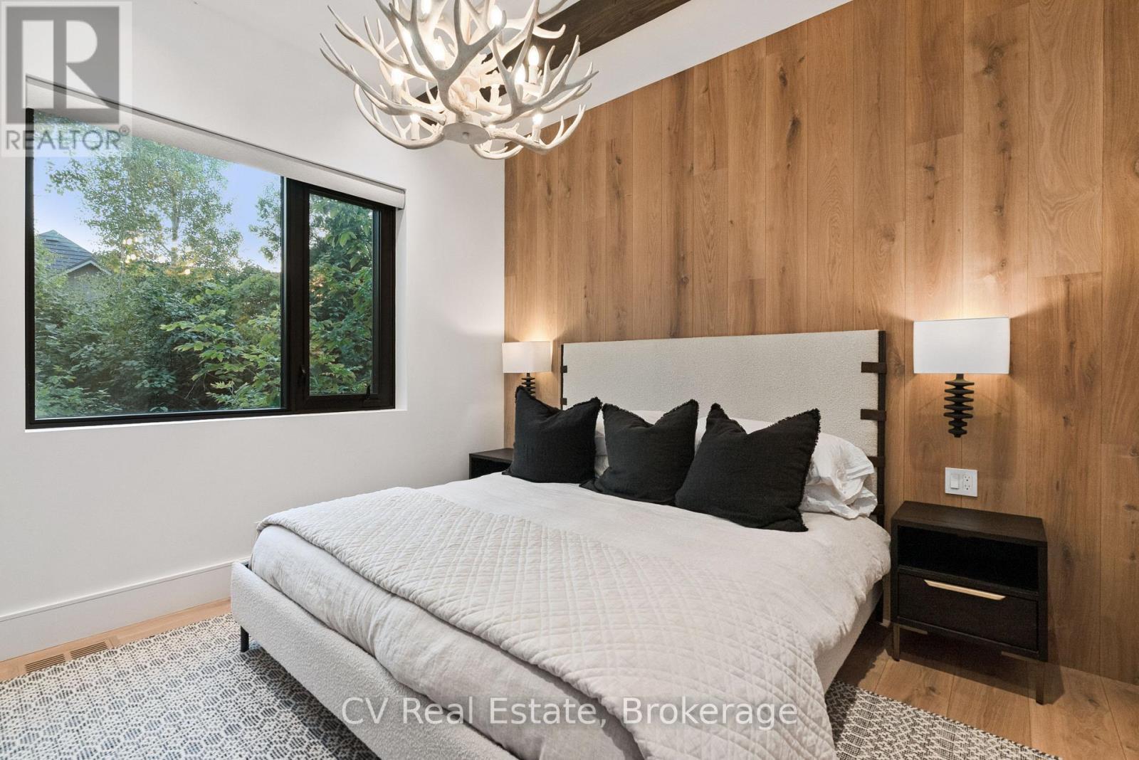 150 Delphi Lane, Blue Mountains, ON