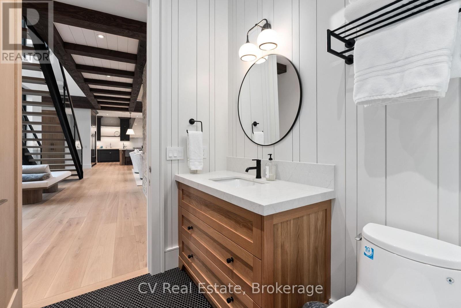 150 Delphi Lane, Blue Mountains, ON
