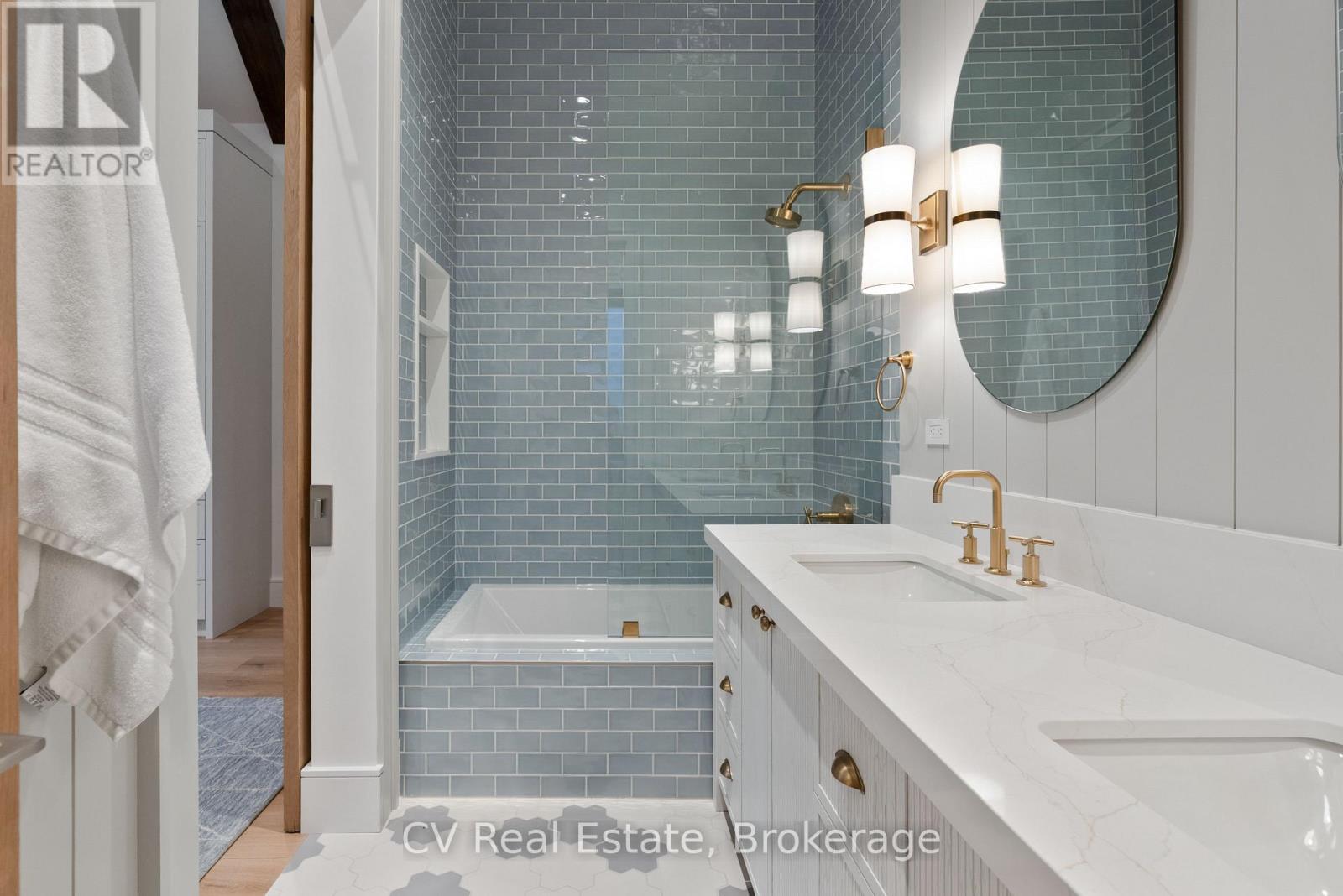 150 Delphi Lane, Blue Mountains, ON