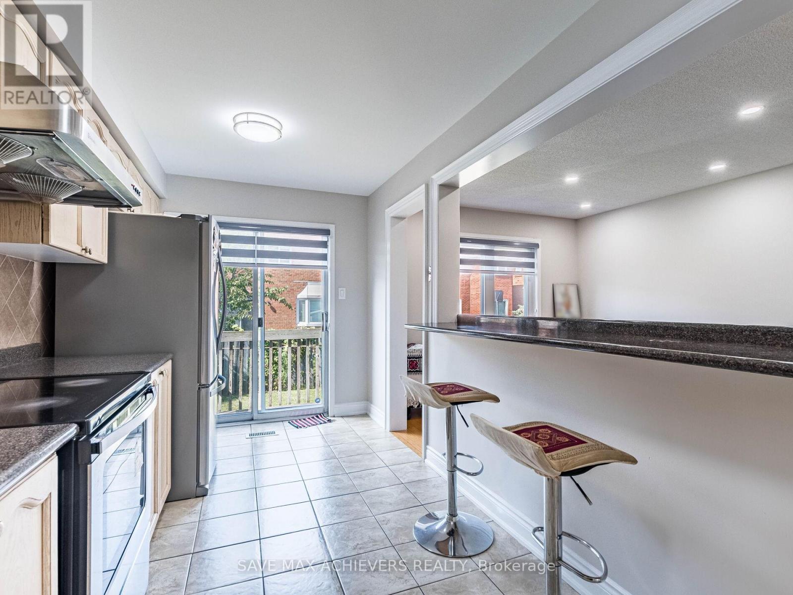 1041 Blizzard Road, Mississauga, ON - Indoor