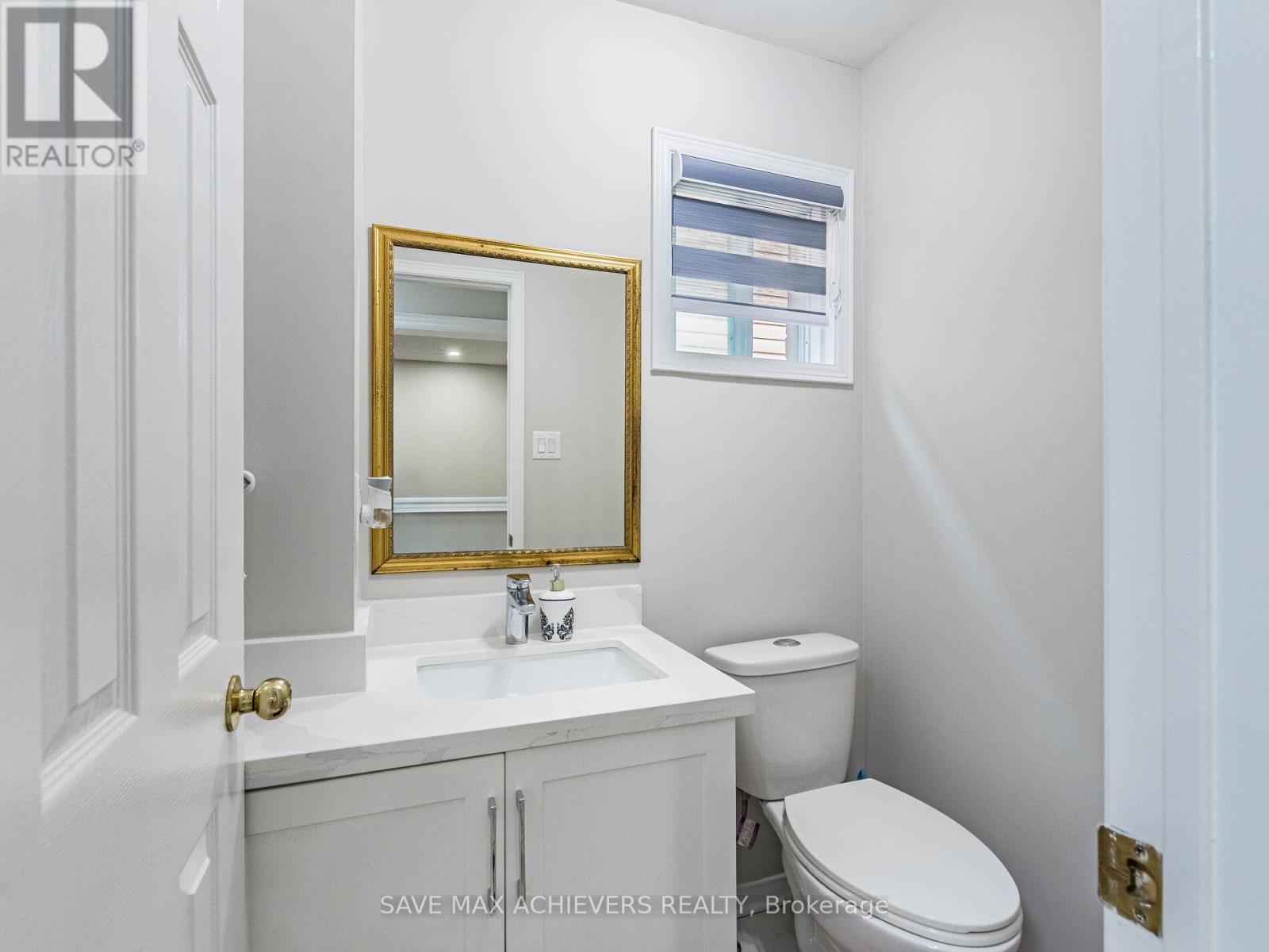 1041 Blizzard Road, Mississauga, ON - Indoor Photo Showing Bathroom