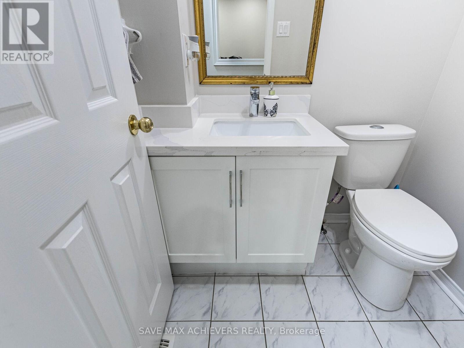 1041 Blizzard Road, Mississauga, ON - Indoor Photo Showing Bathroom