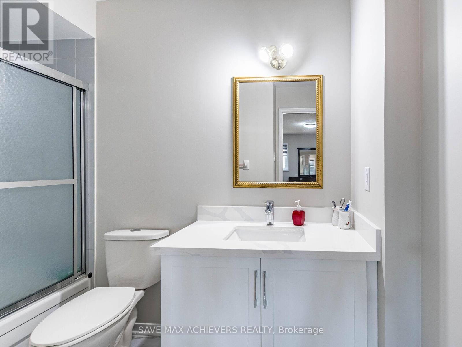 1041 Blizzard Road, Mississauga, ON - Indoor Photo Showing Bathroom