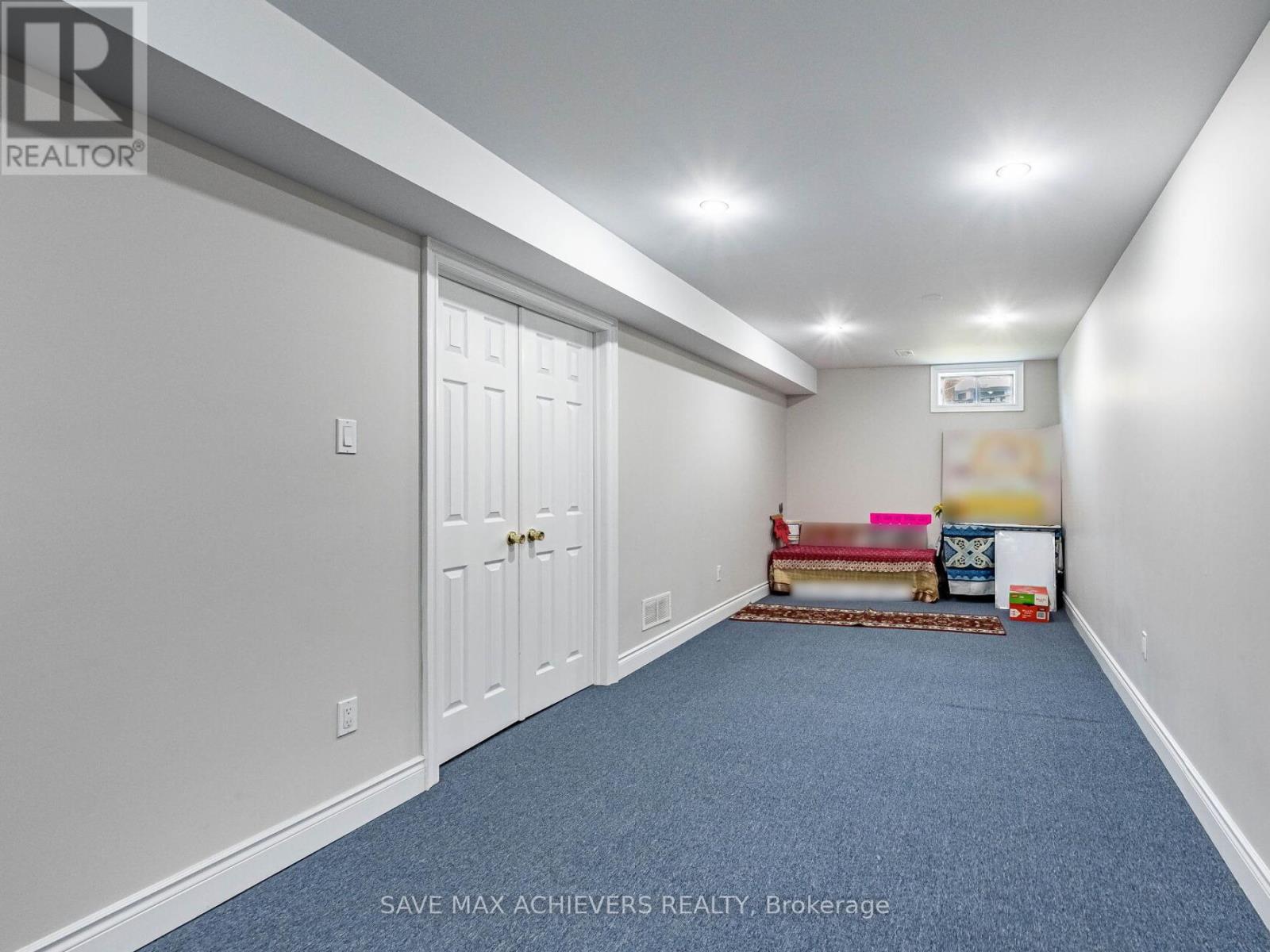 1041 Blizzard Road, Mississauga, ON - Indoor