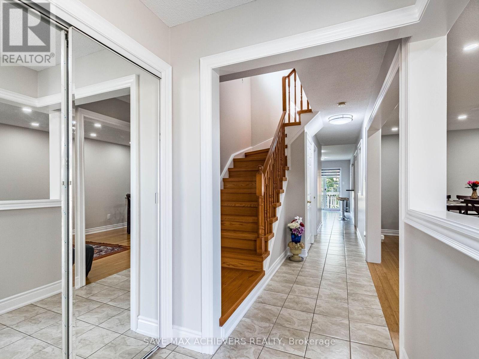 1041 Blizzard Road, Mississauga, ON - Indoor Photo Showing Other Room