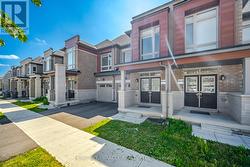 19 DONALD FICHT CRESCENT Brampton, ON L9Z 1E1