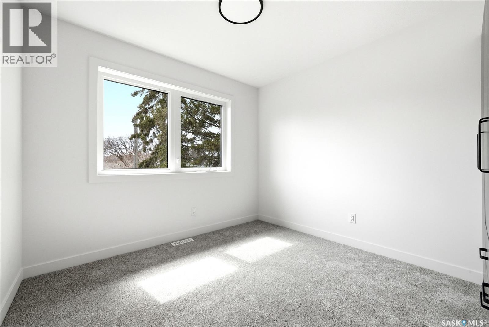 3919 Qu'Appelle Drive, Regina, SK - Indoor Photo Showing Other Room