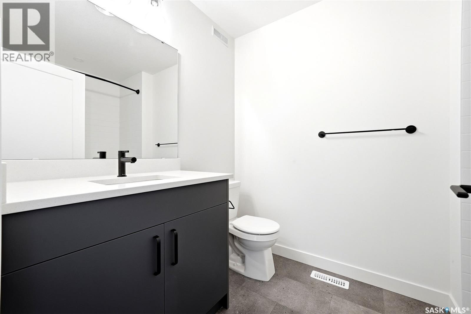 3919 Qu'Appelle Drive, Regina, SK - Indoor Photo Showing Bathroom