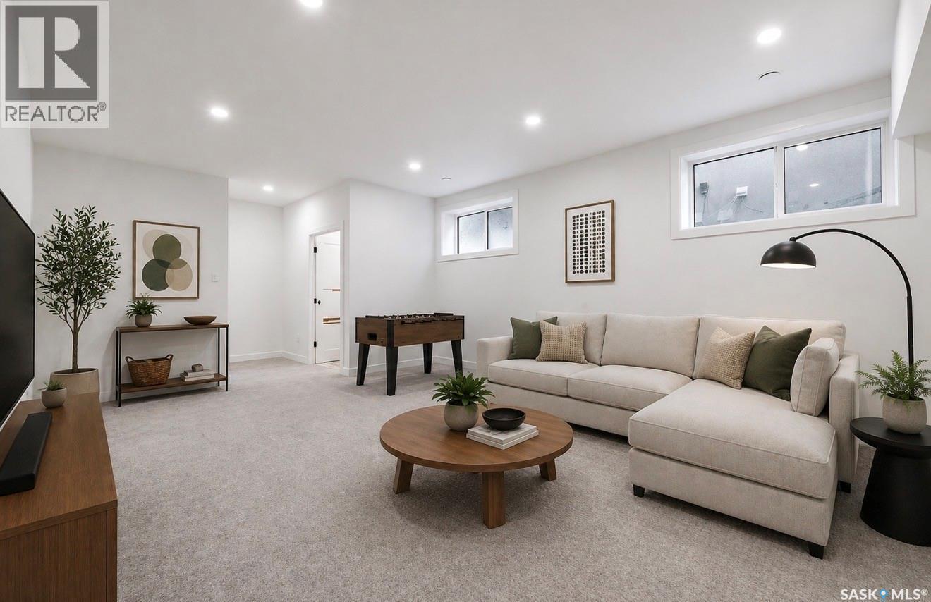 3919 Qu'Appelle Drive, Regina, SK - Indoor Photo Showing Living Room