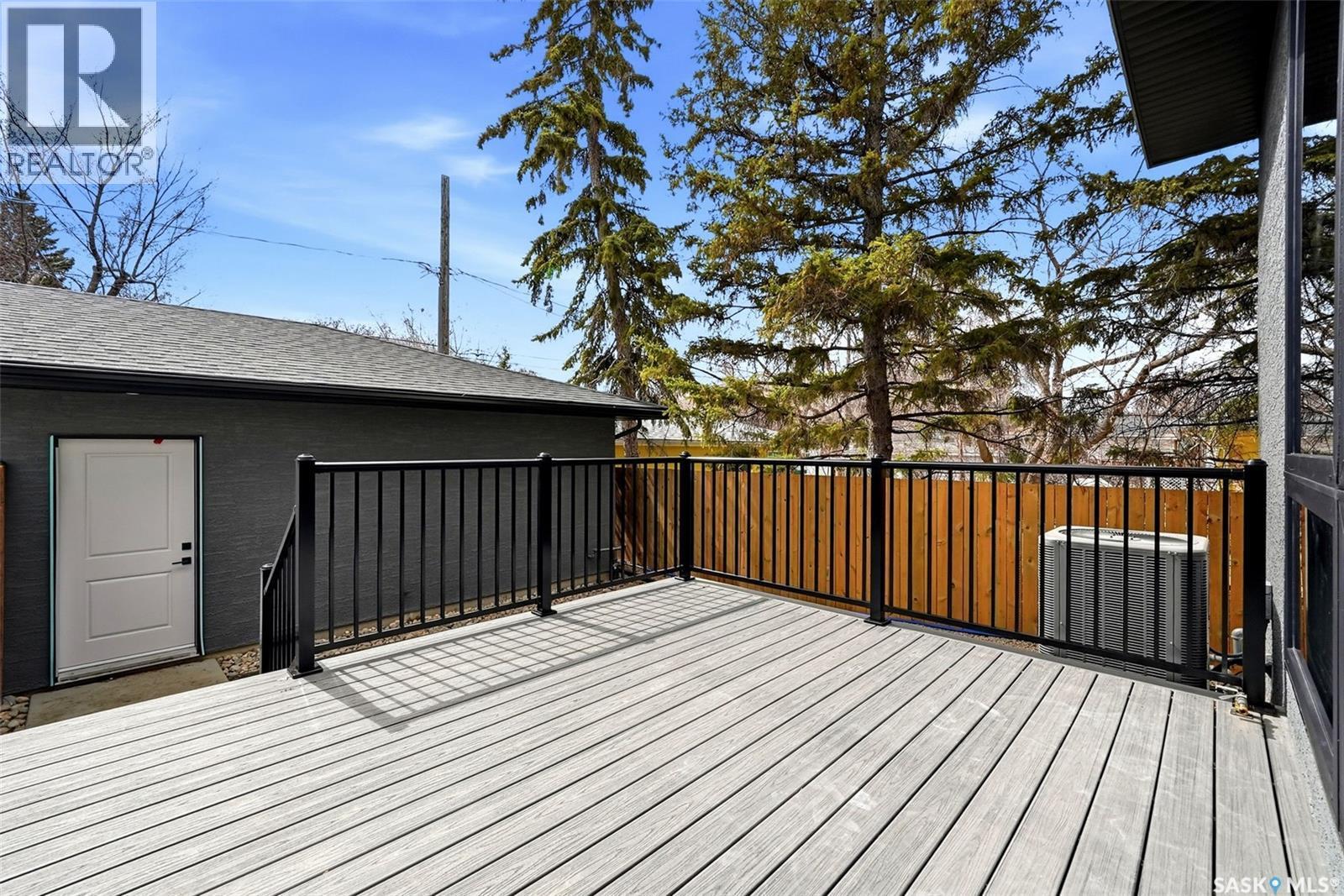 3919 Qu'Appelle Drive, Regina, SK - Outdoor With Exterior
