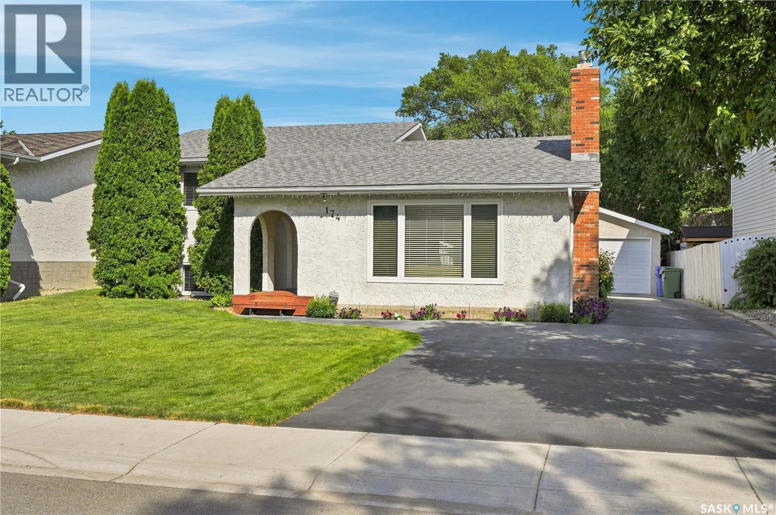 174 Green Meadow Road, Regina, SK