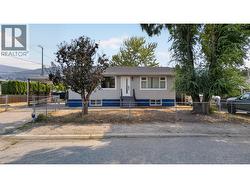 2470 McKenzie Street Penticton, BC V2A 6H7