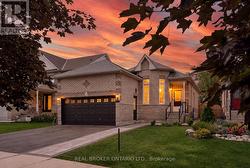 27 SPRUCE BOULEVARD Halton Hills, ON L7J 2Y3