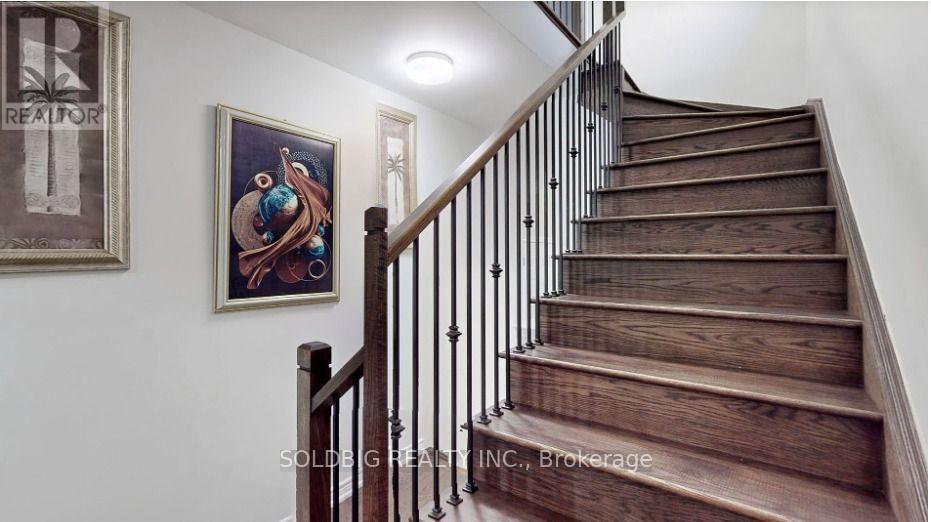 1265 Chee Chee Landing, Milton, ON - Indoor Photo Showing Other Room