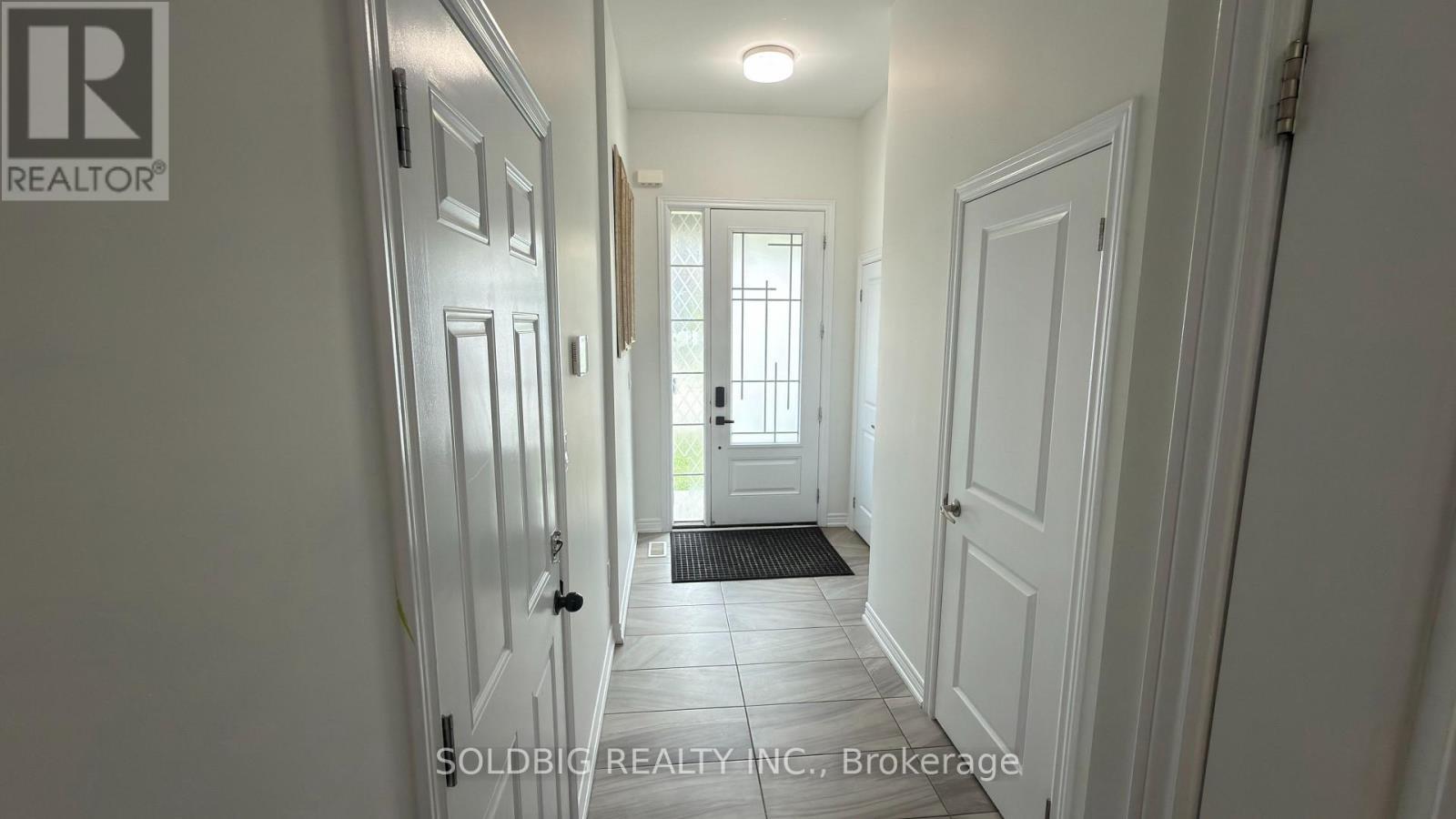 1265 Chee Chee Landing, Milton, ON - Indoor Photo Showing Other Room