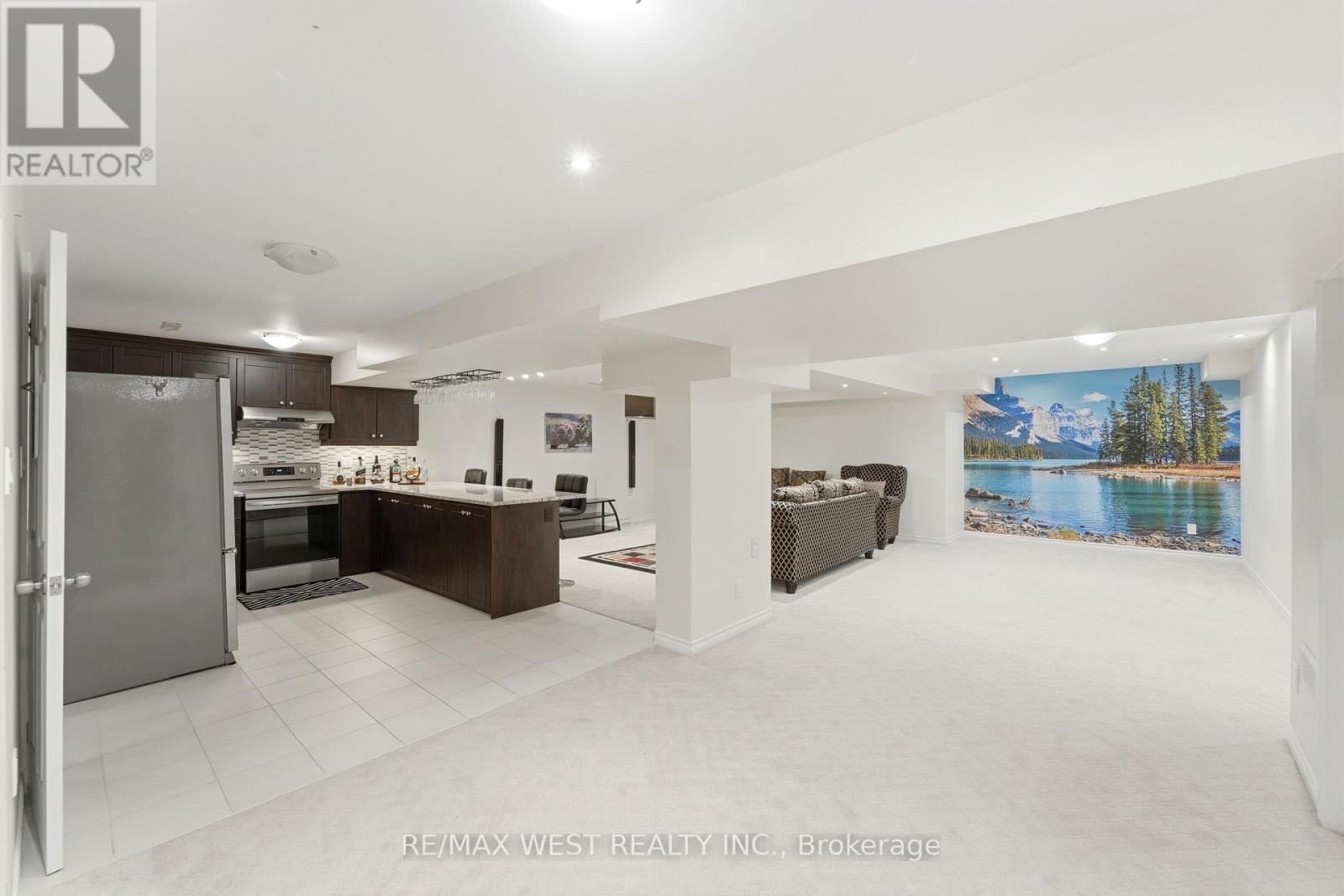 356 Robert Ferrie Drive, Kitchener, ON - Indoor