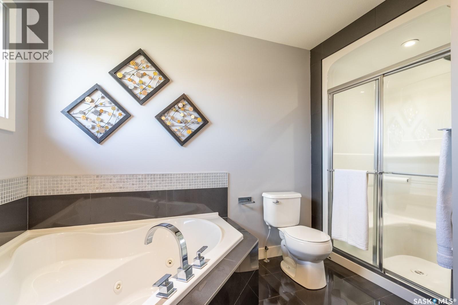 4311 Sandpiper Crescent E, Regina, SK - Indoor Photo Showing Bathroom