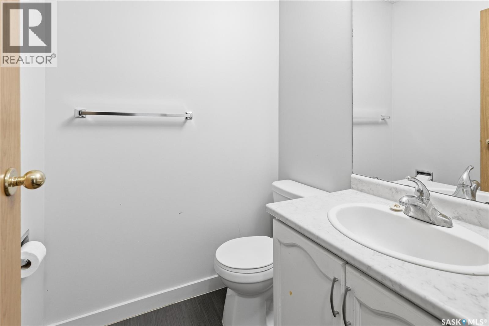 3802 Rae Street, Regina, SK - Indoor Photo Showing Bathroom
