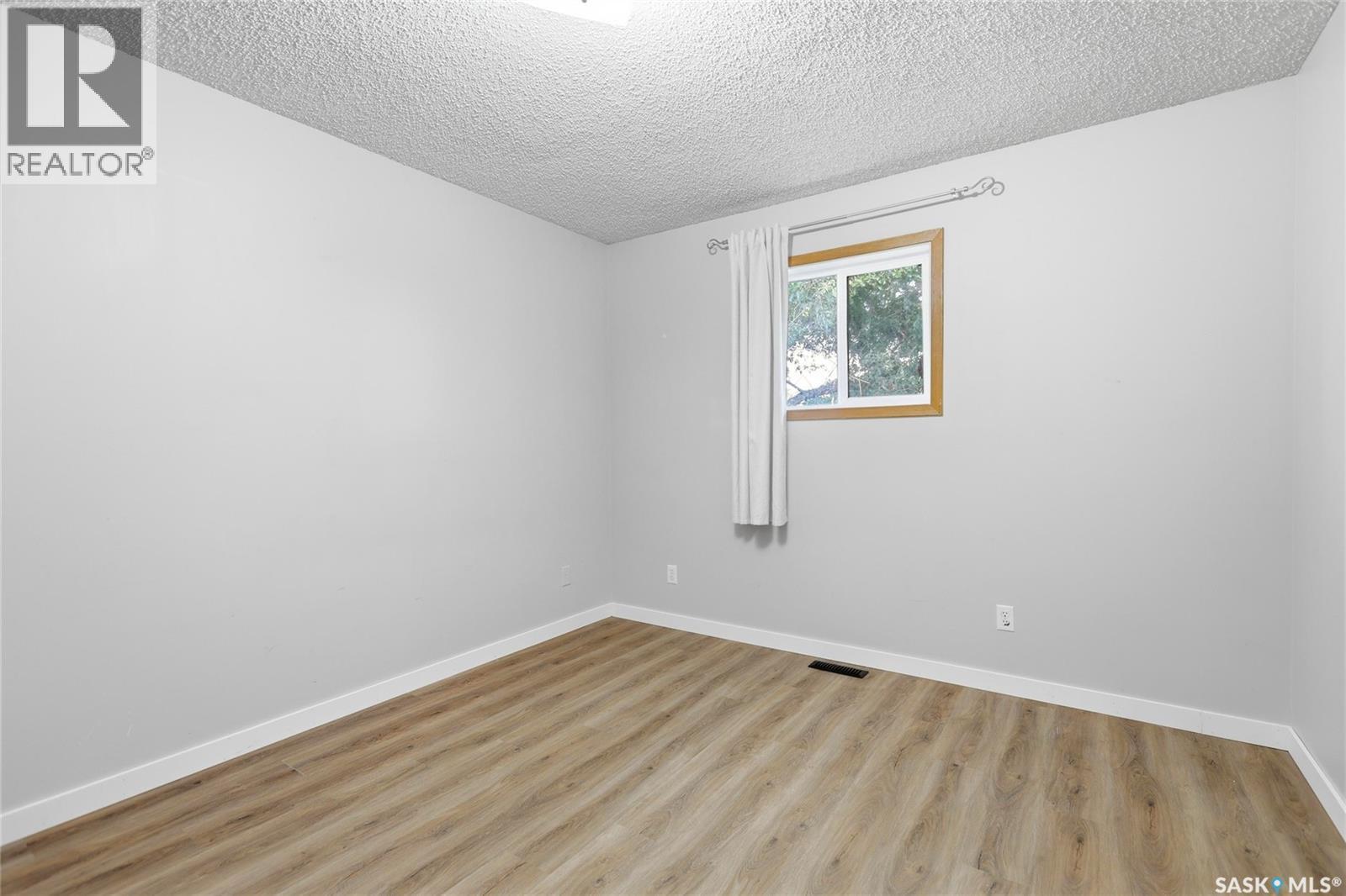 3802 Rae Street, Regina, SK - Indoor Photo Showing Other Room