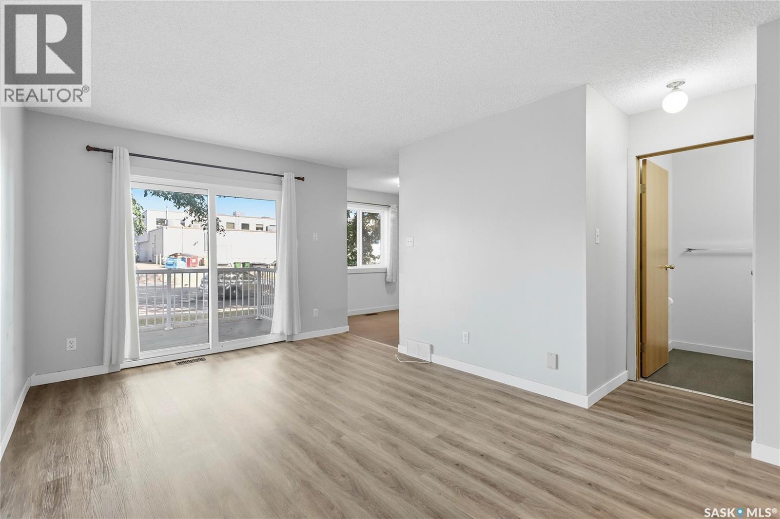 3802 Rae Street, Regina, SK - Indoor