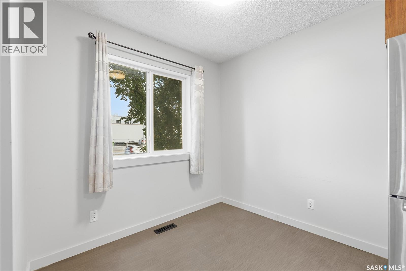 3802 Rae Street, Regina, SK - Indoor Photo Showing Other Room
