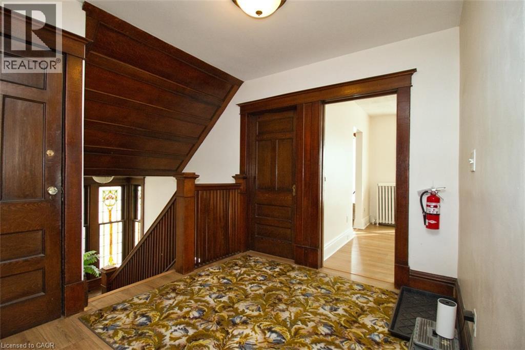 22 Blake Street, Hamilton, ON - Indoor Photo Showing Other Room