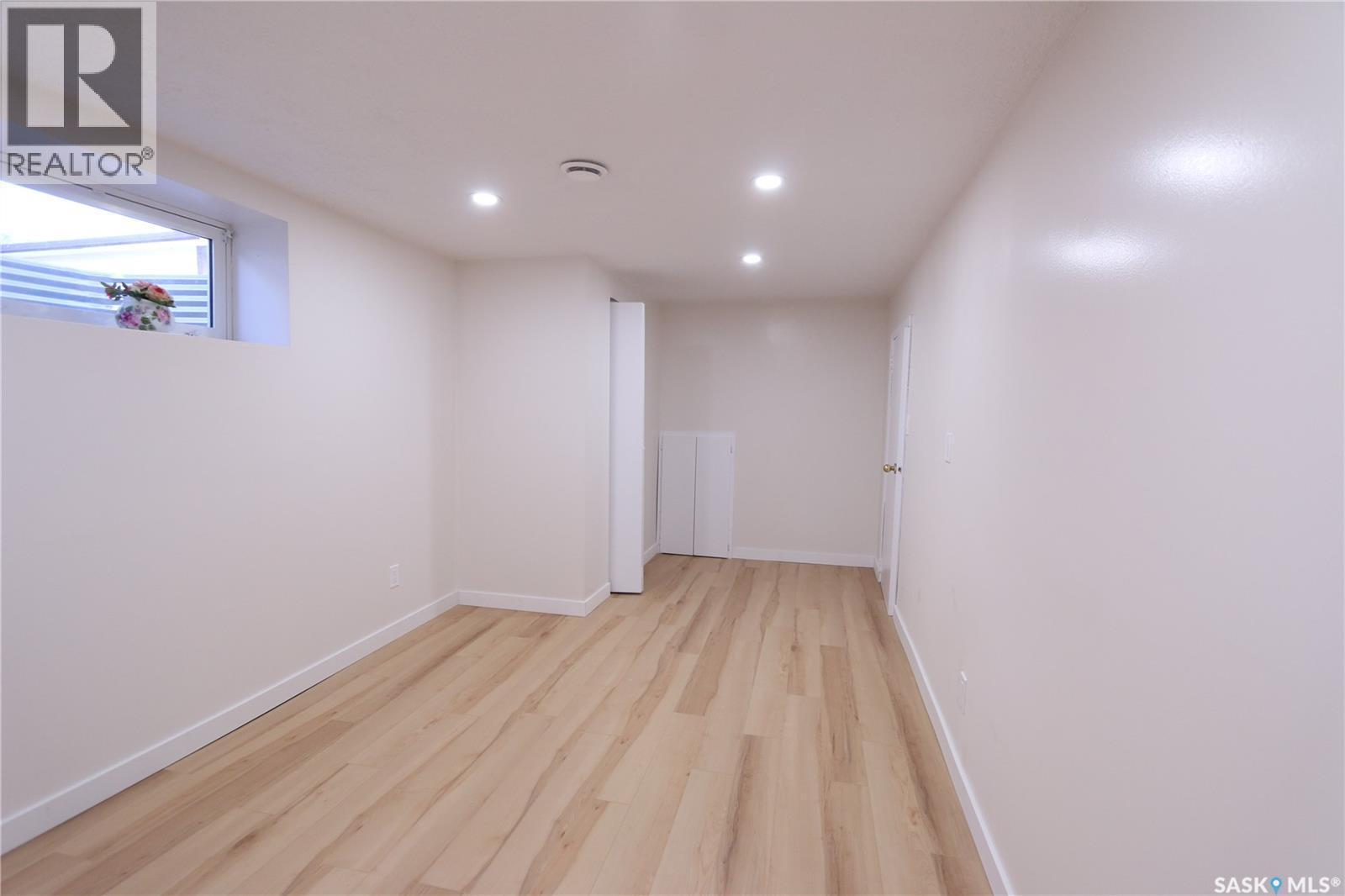 2910 Avonhurst Drive, Regina, SK - Indoor