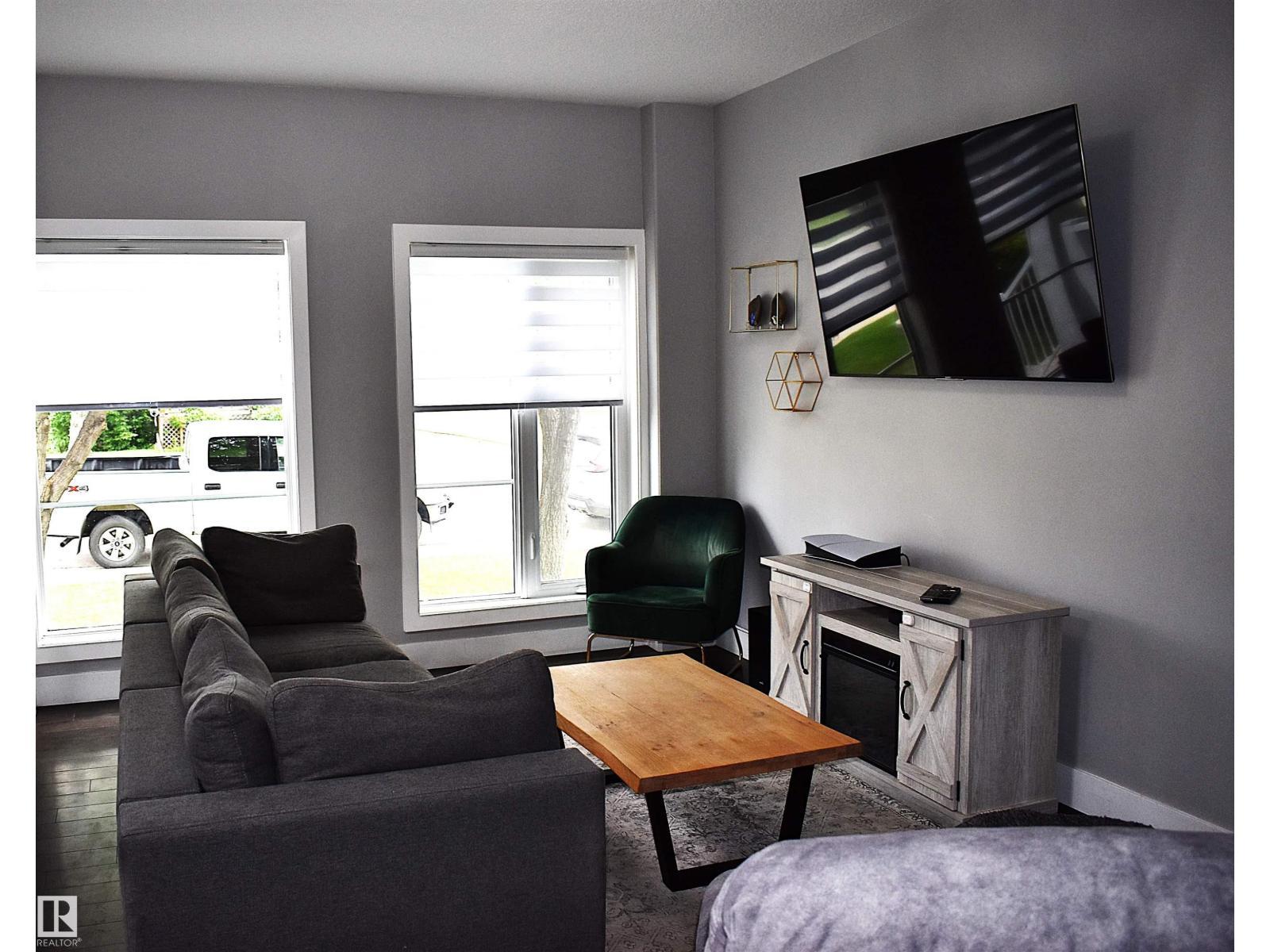 10510 153 St Nw, Edmonton, AB