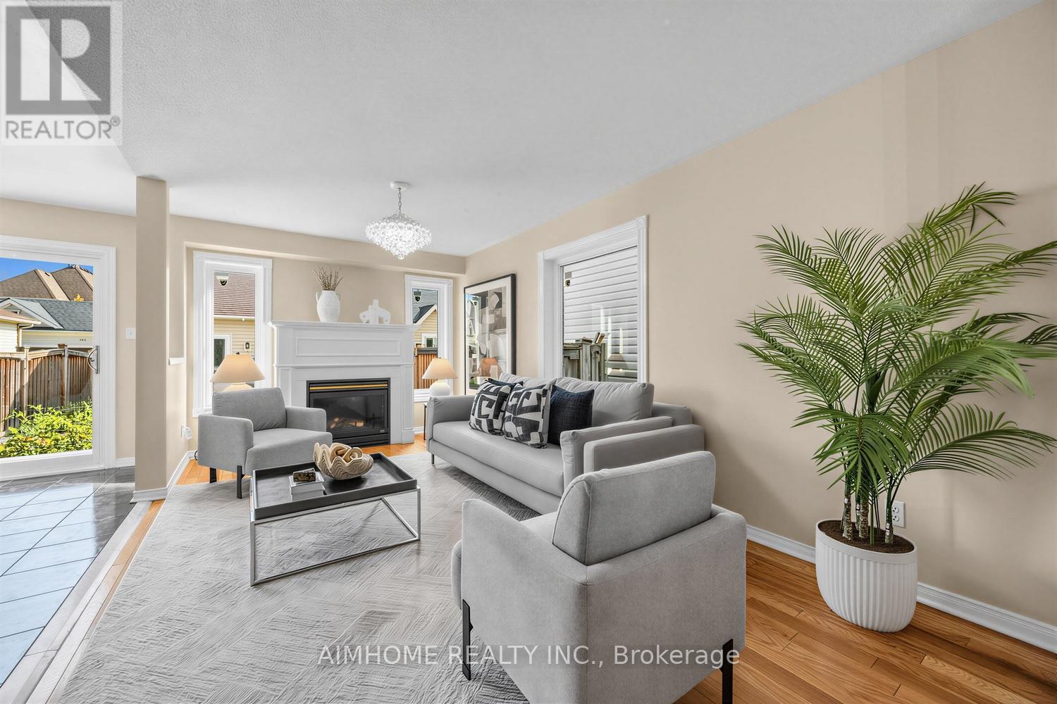 23 Bruce Creek Drive, Markham, ON - Indoor Photo Showing Living Room With Fireplace