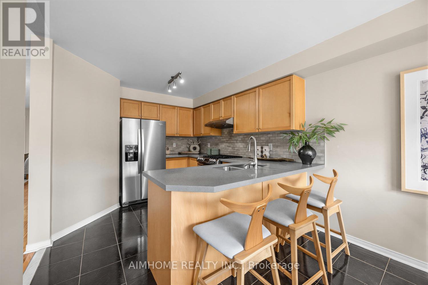 23 Bruce Creek Drive, Markham, ON - Indoor Photo Showing Kitchen