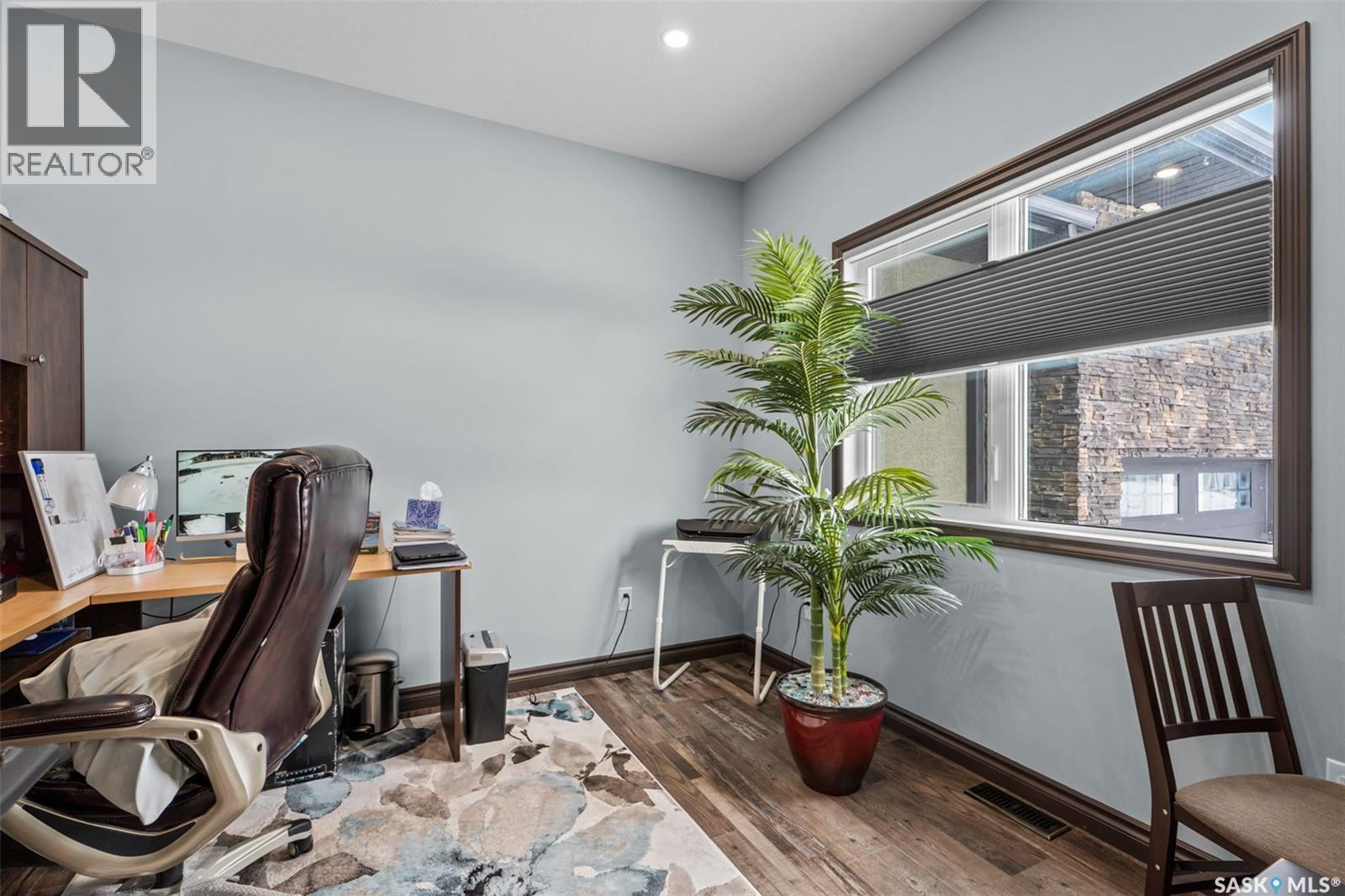 503 8Th Avenue E, Watrous, SK - Indoor