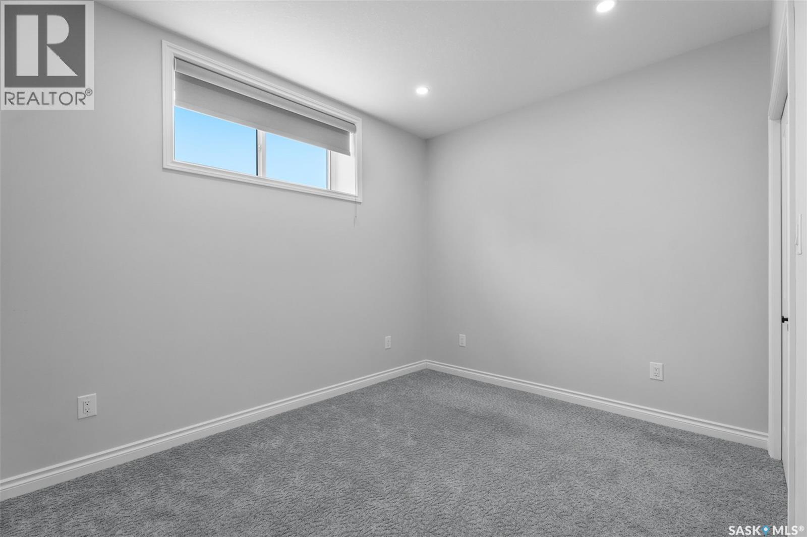 503 8Th Avenue E, Watrous, SK - Indoor Photo Showing Other Room