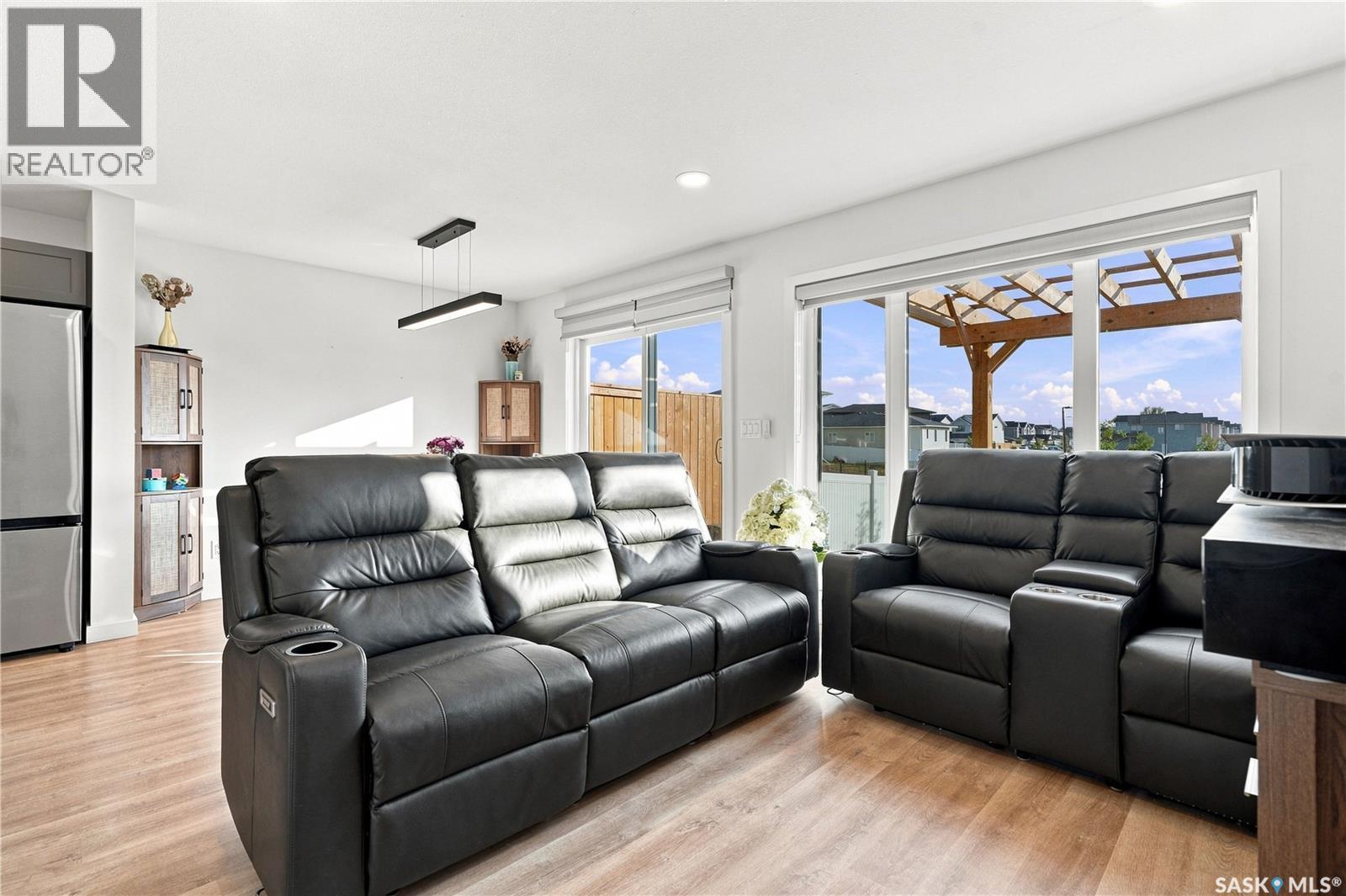 110 Cowessess Road, Saskatoon, SK - Indoor Photo Showing Living Room