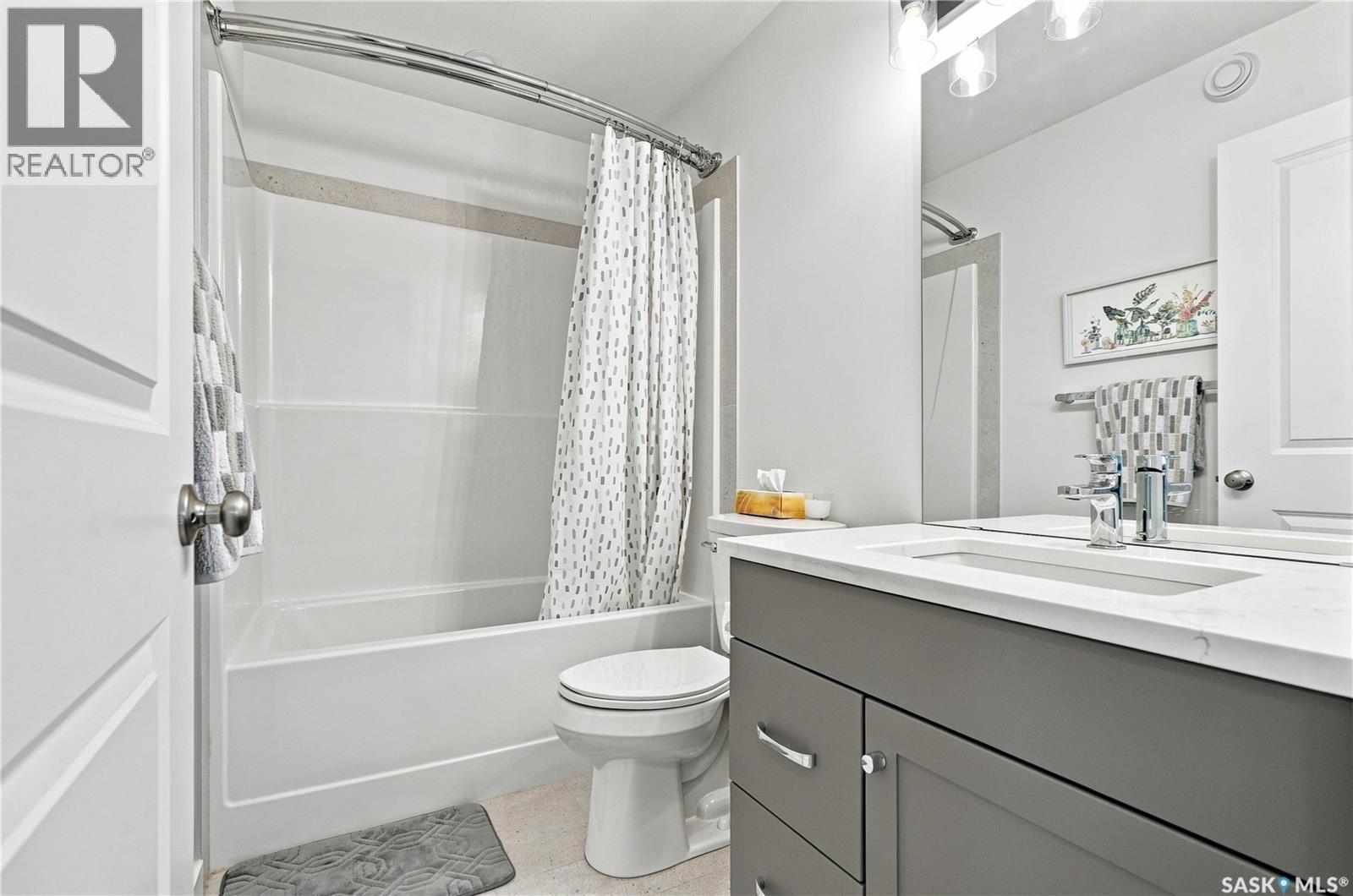 110 Cowessess Road, Saskatoon, SK - Indoor Photo Showing Bathroom