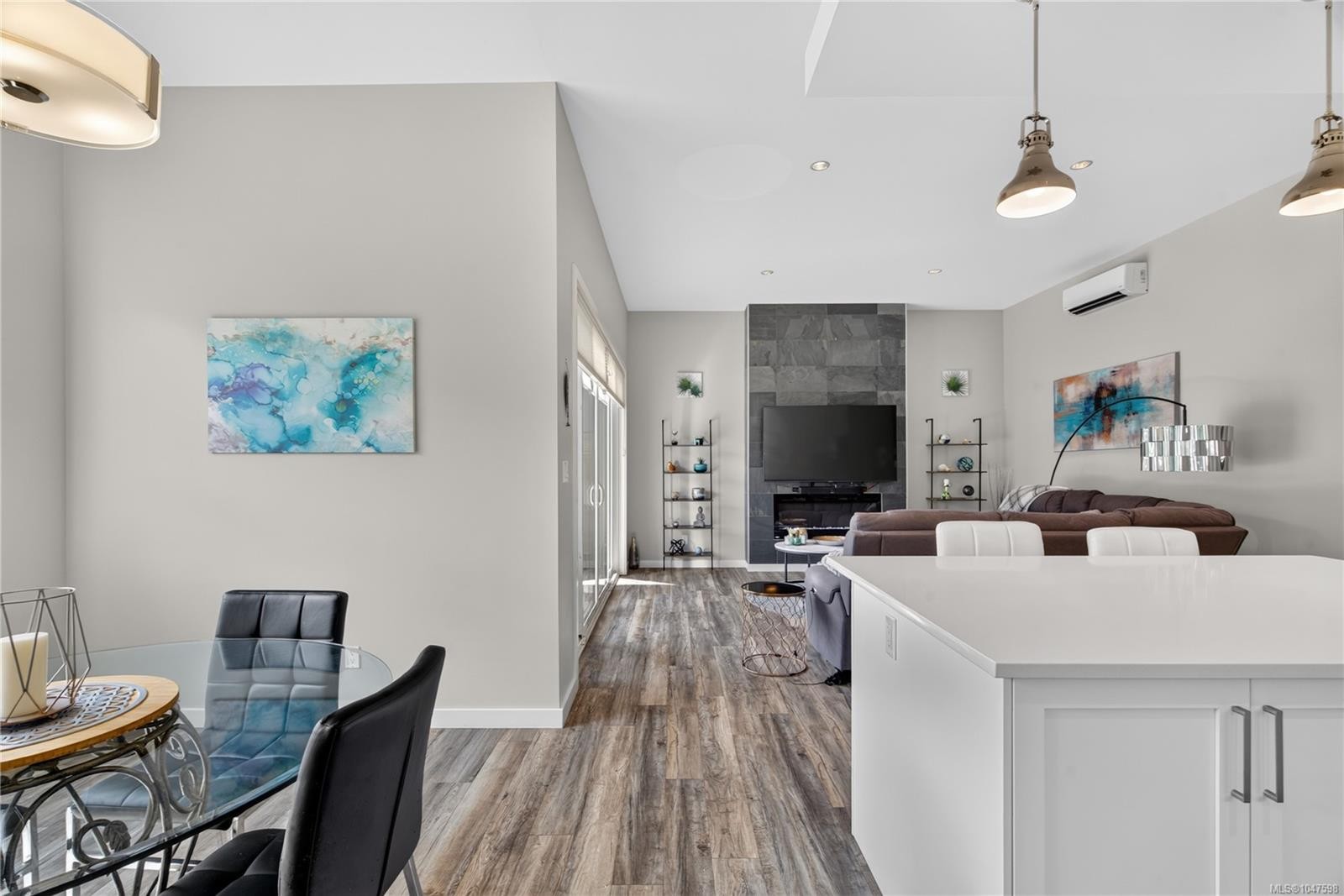 923 Randall Pl, Langford, BC