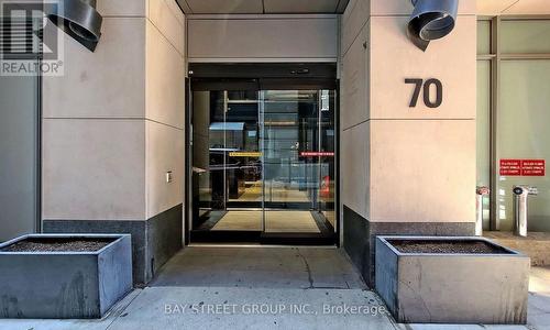 5308 - 70 TEMPERANCE STREET  Toronto, ON M5H 0B1