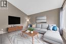 38 Tewksbury Crescent, London, ON  - Indoor Photo Showing Living Room 