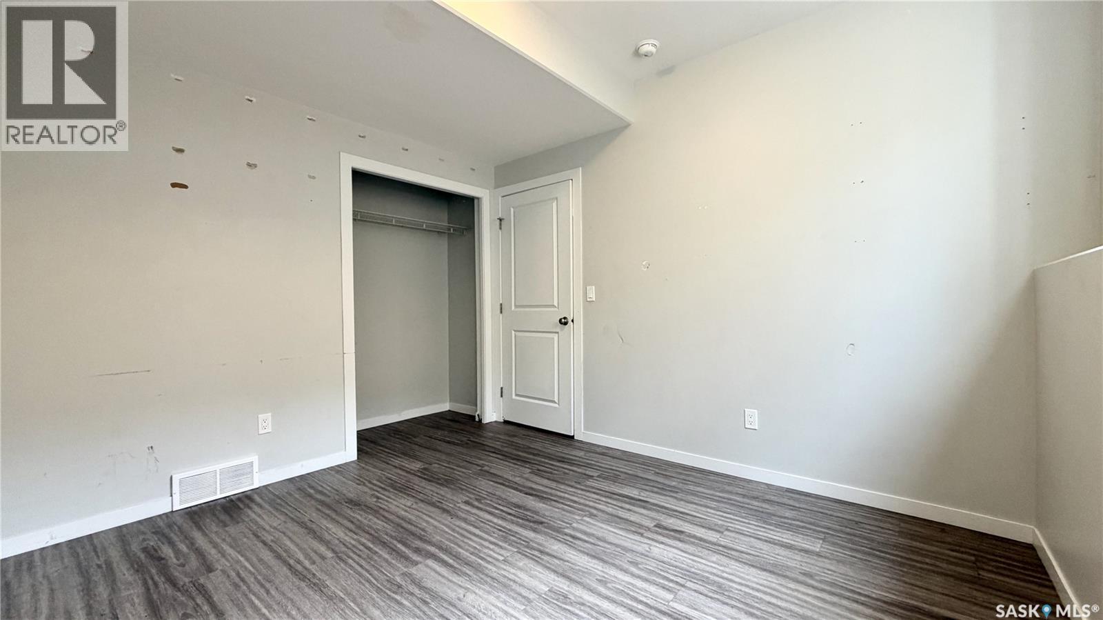 215 V Avenue N, Saskatoon, SK - Indoor Photo Showing Other Room