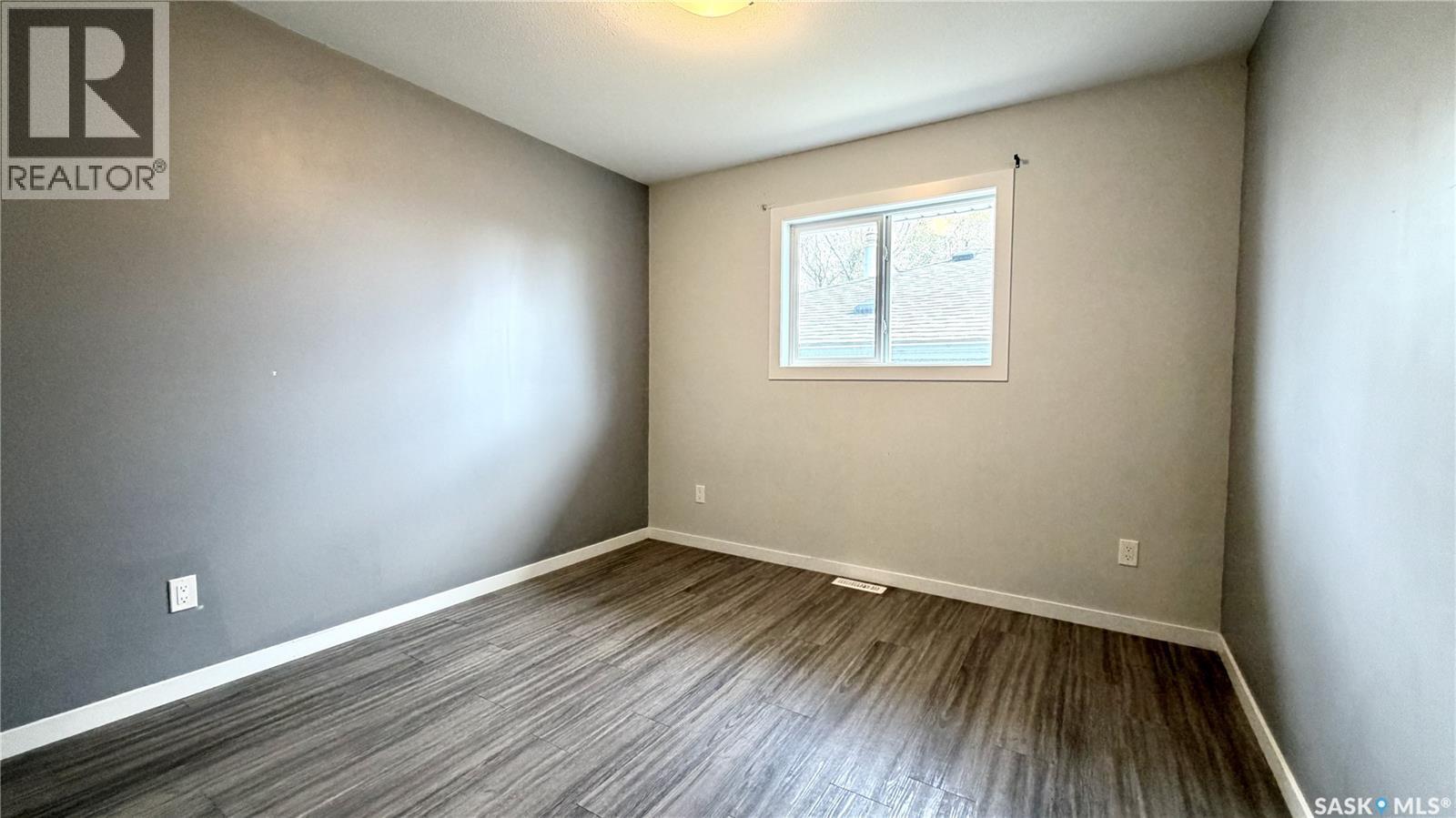 215 V Avenue N, Saskatoon, SK - Indoor Photo Showing Other Room