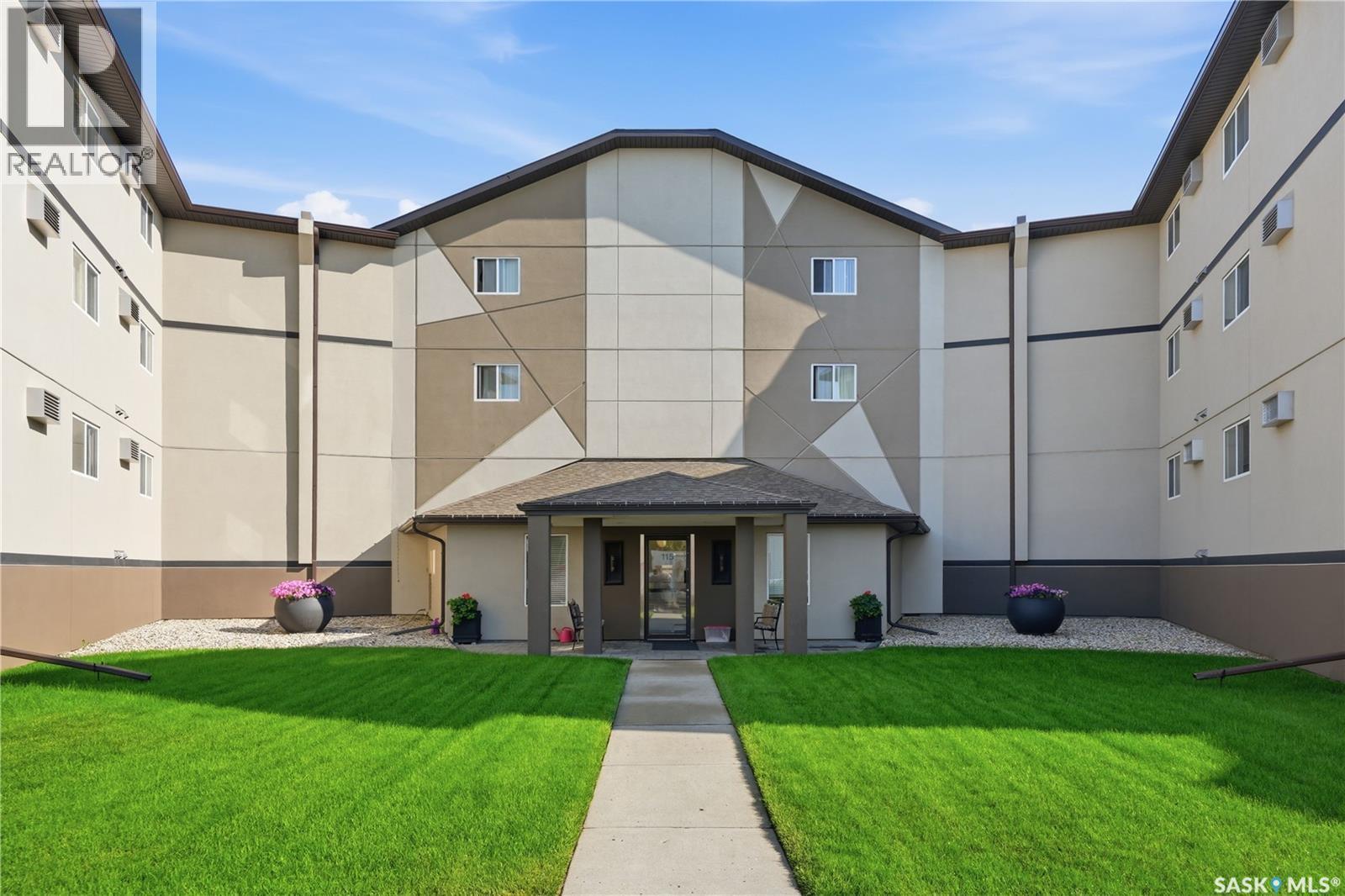 308 115 Keevil Crescent, Saskatoon, SK - Outdoor