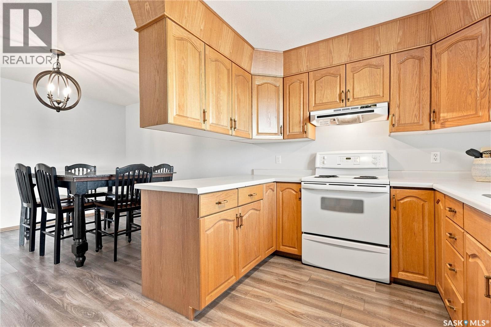 308 115 Keevil Crescent, Saskatoon, SK - Indoor Photo Showing Kitchen