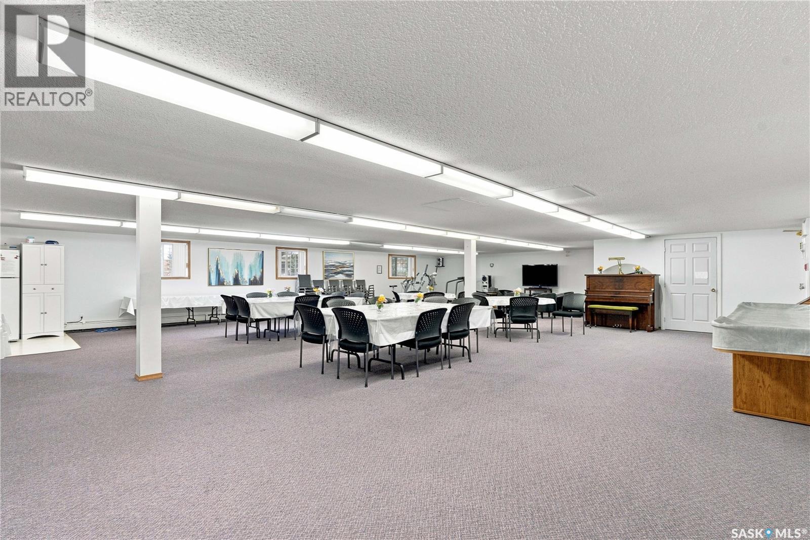 308 115 Keevil Crescent, Saskatoon, SK - Indoor
